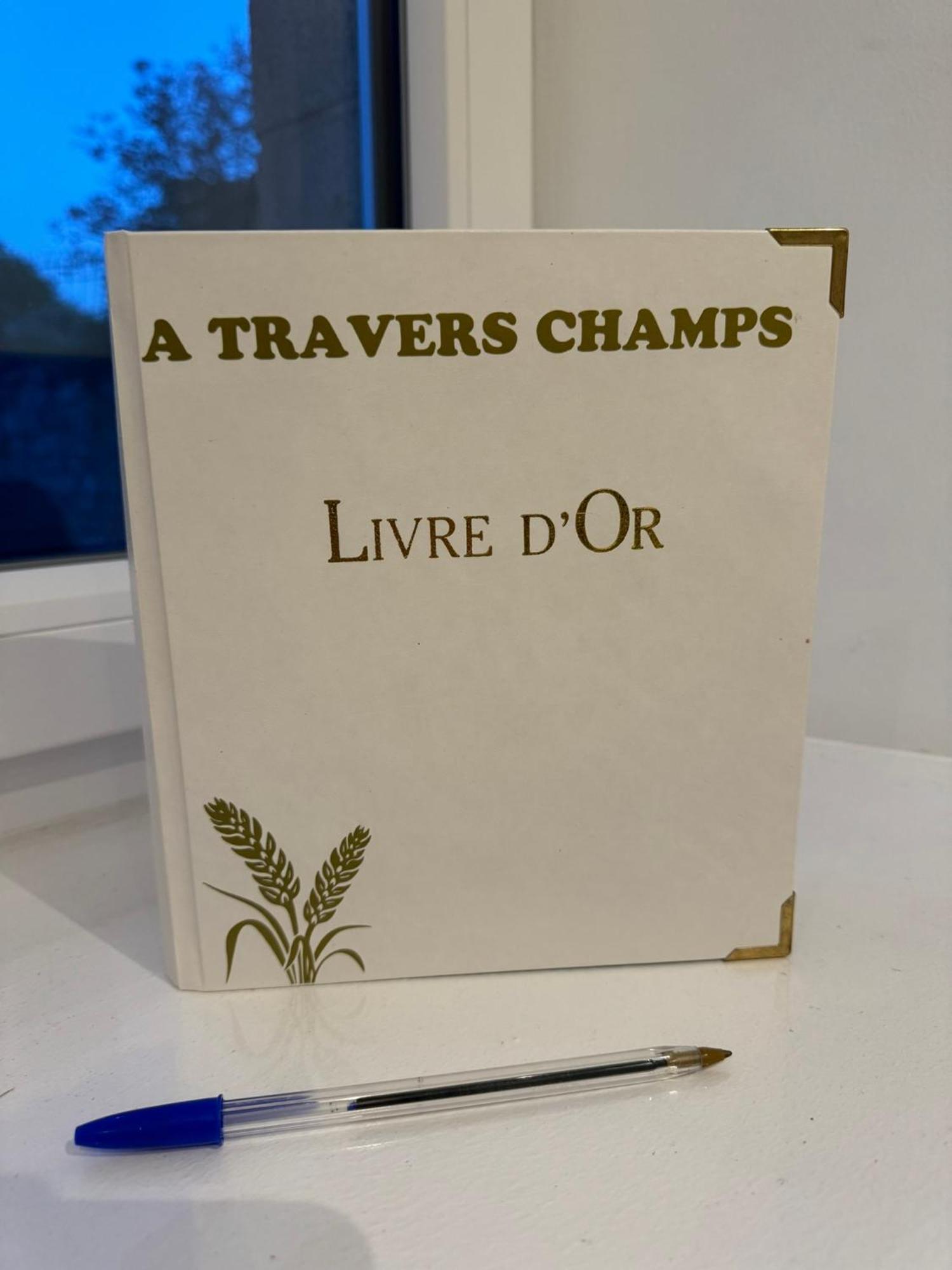 Gite A Travers Champs Colombieres 外观 照片